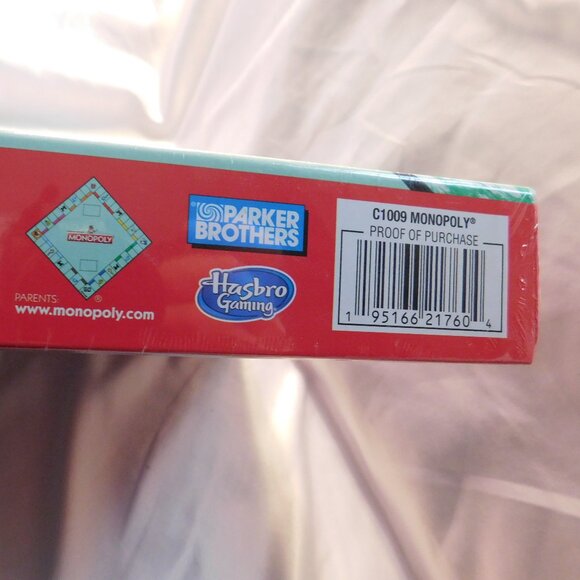 Monopoly Classic Board Game BRAND NEW - Picture 5 of 5
